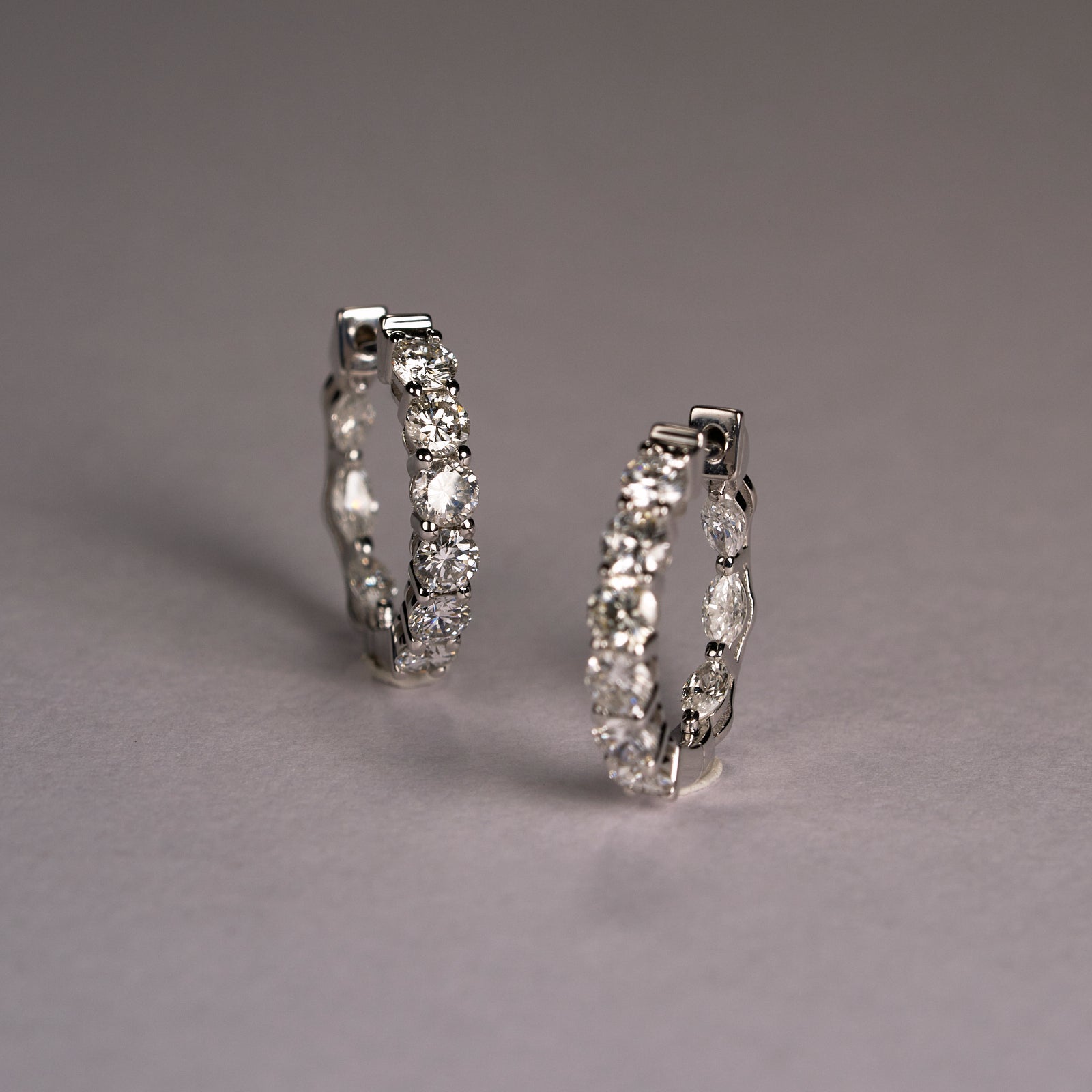 リフォーム後のダイヤモンドフープピアス