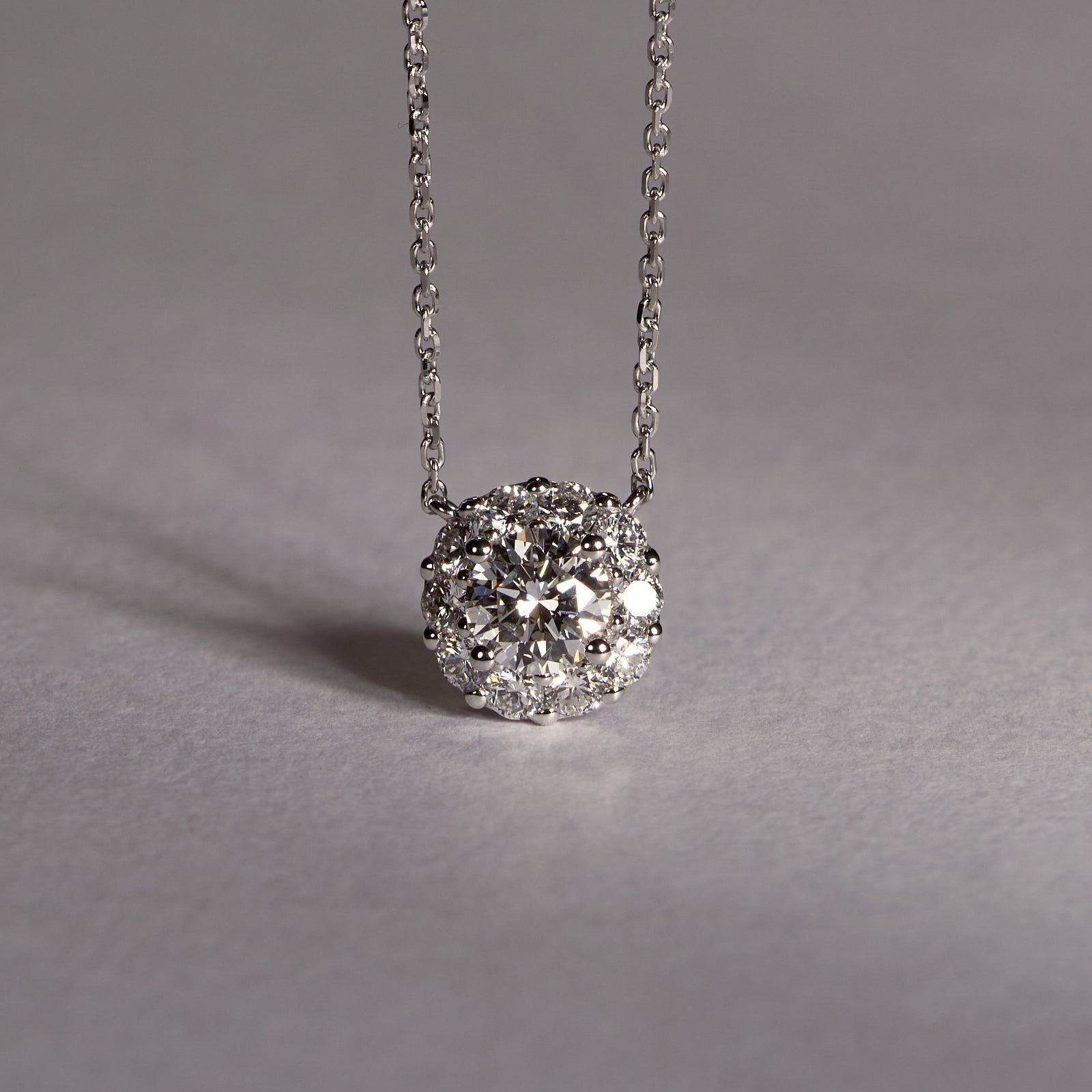 リフォーム後のダイヤモンドネックレス