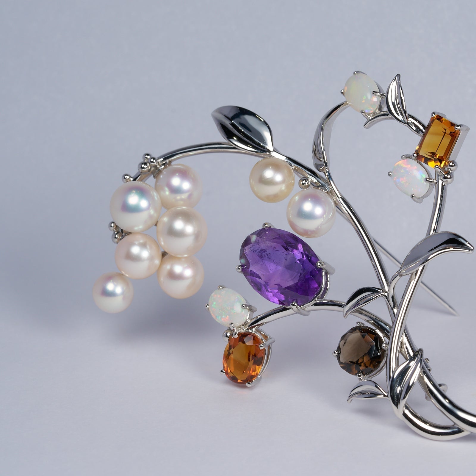 440showroom-ジュエリーリフォーム-父の形見-ブローチ-モダンデザイン-Pt-東京アトリエ