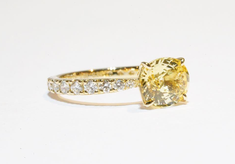 非加熱のイエローサファイアのリング　フルオーダー