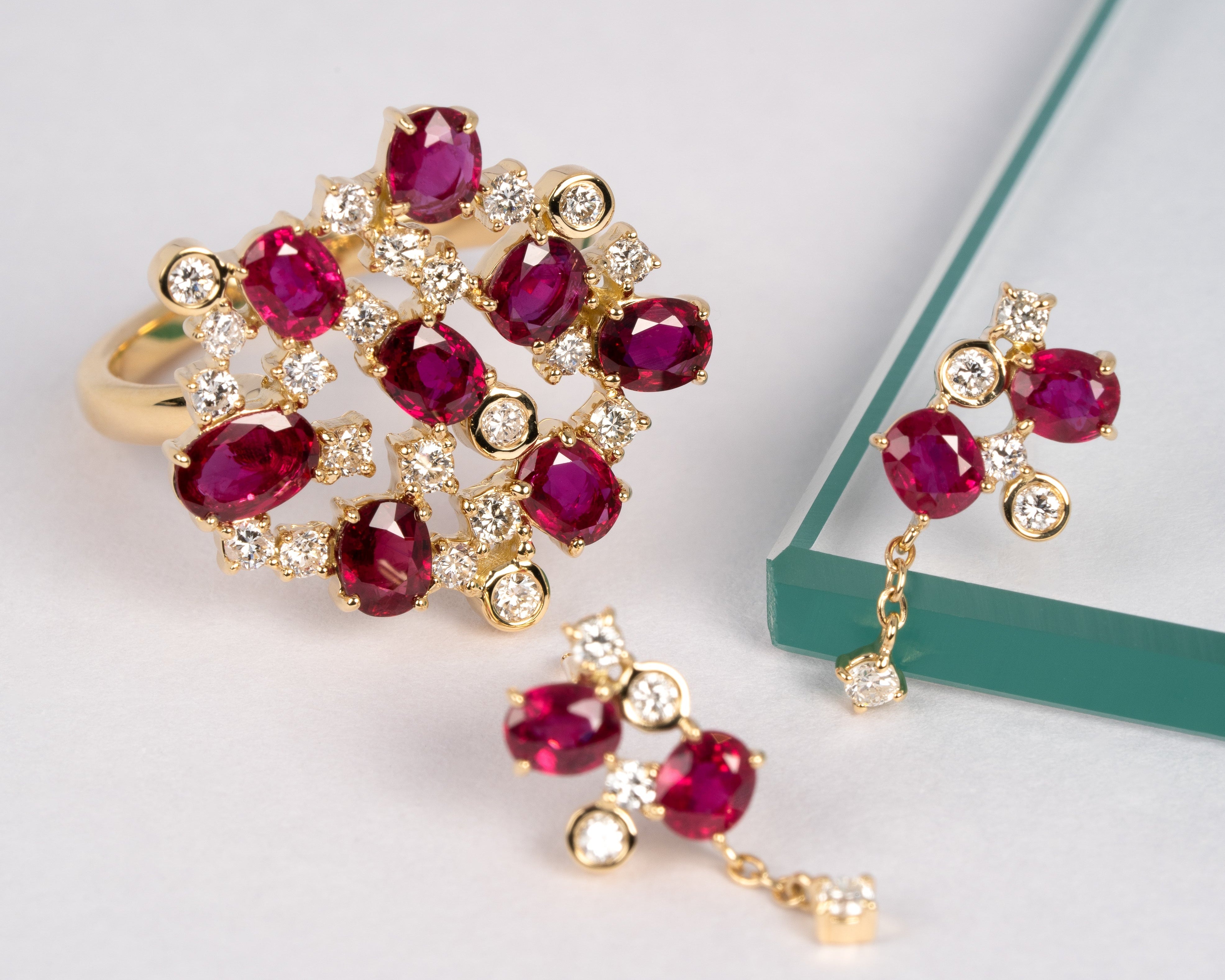 ルビーとダイヤモンドのリングとピアスのリフォーム