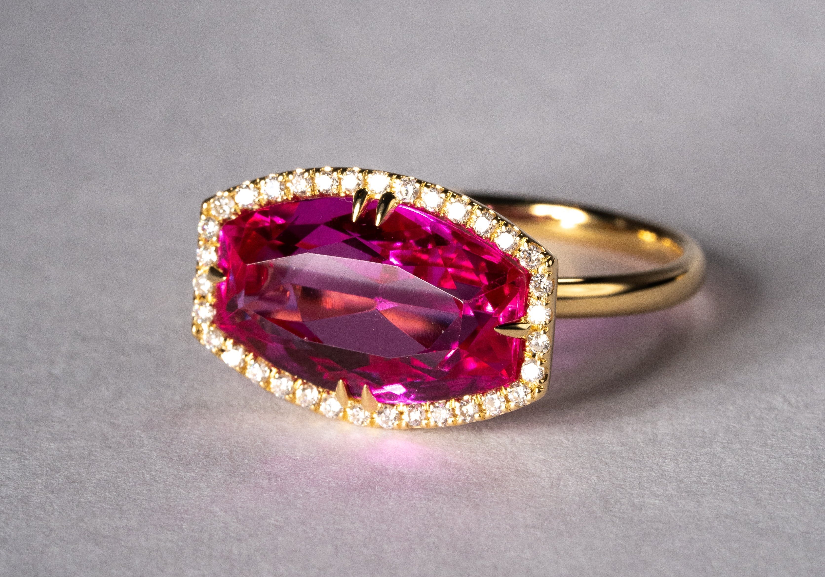 リフォーム後のピンク石のリング