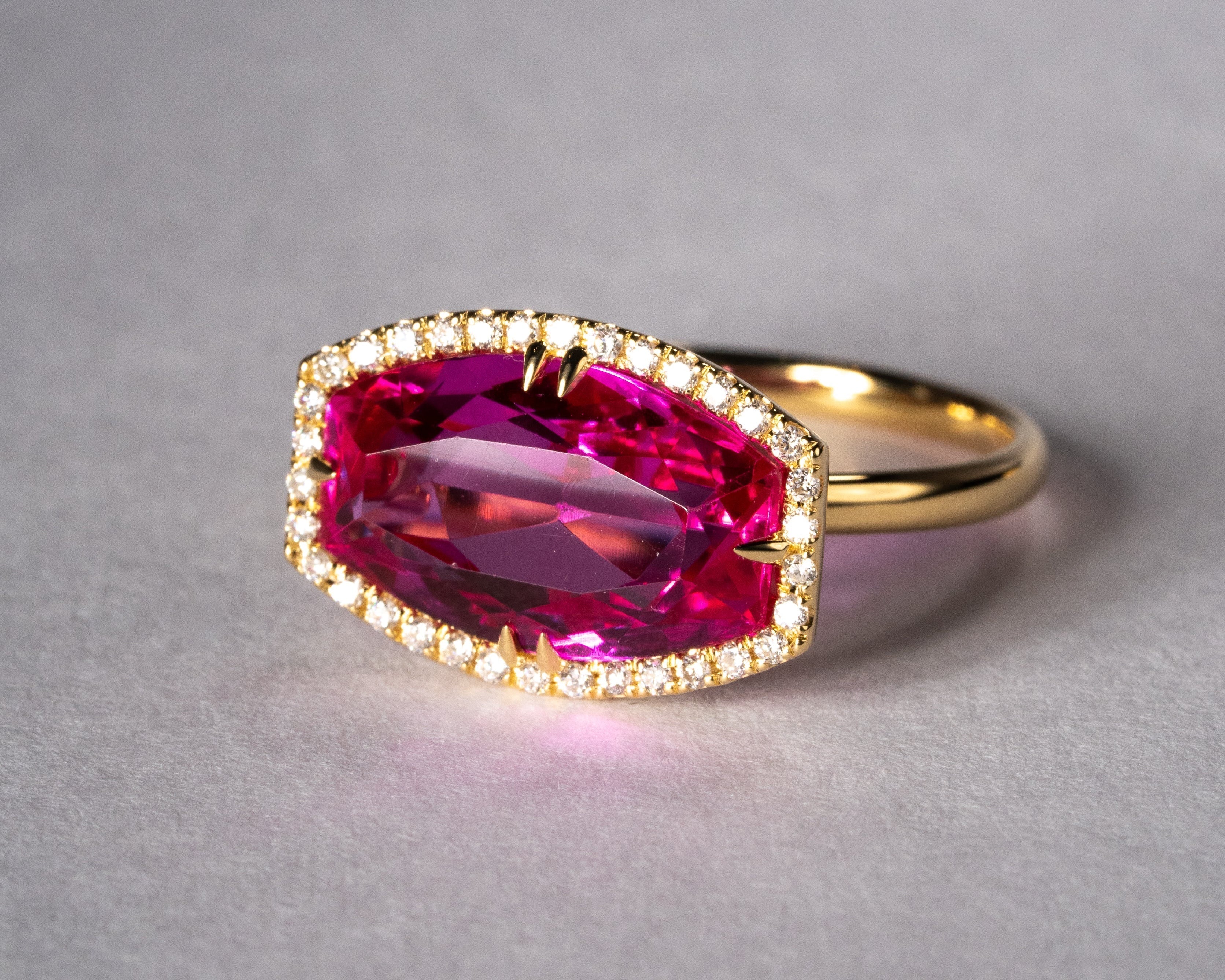 リフォーム後のピンク石のリング