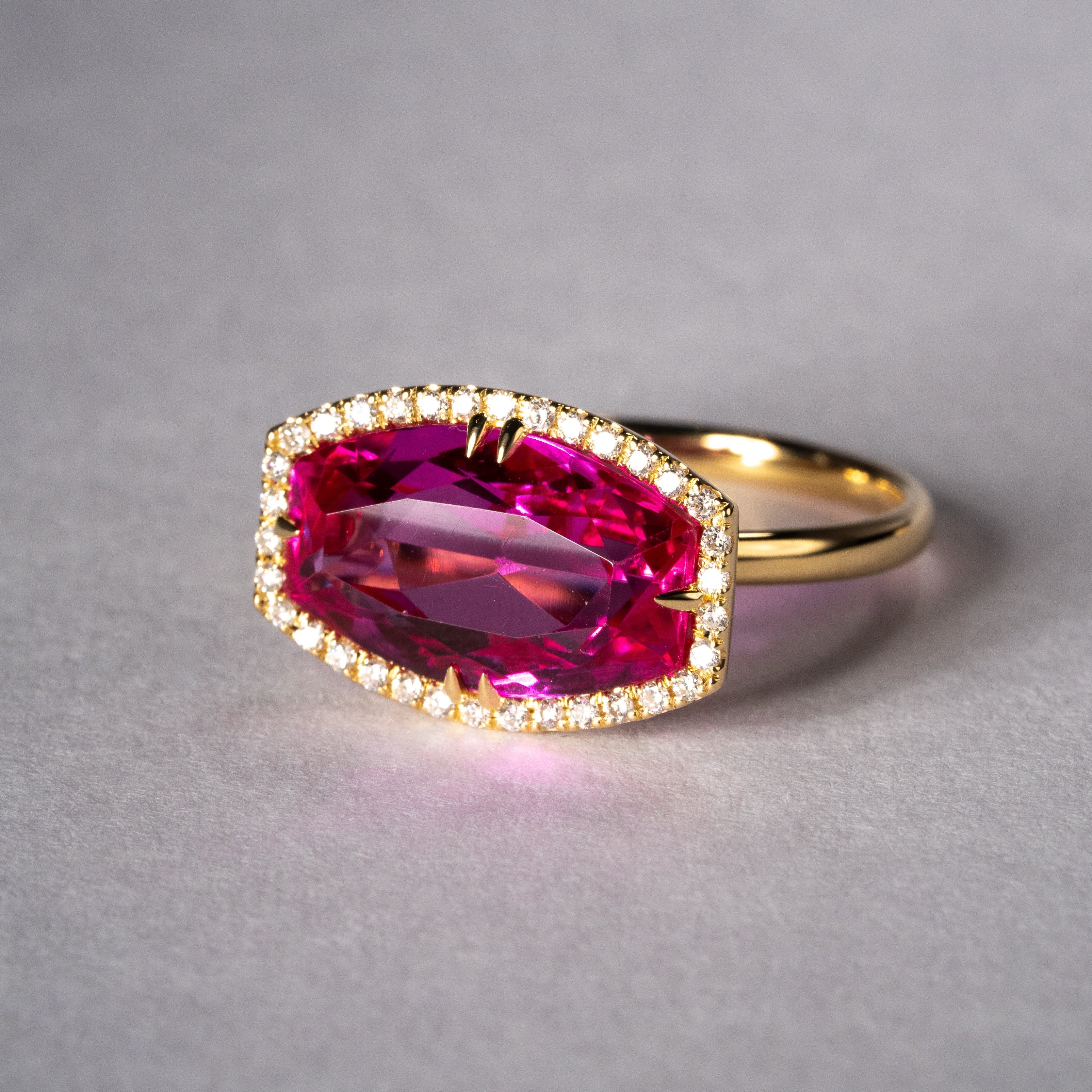 リフォーム後のピンク石のリング