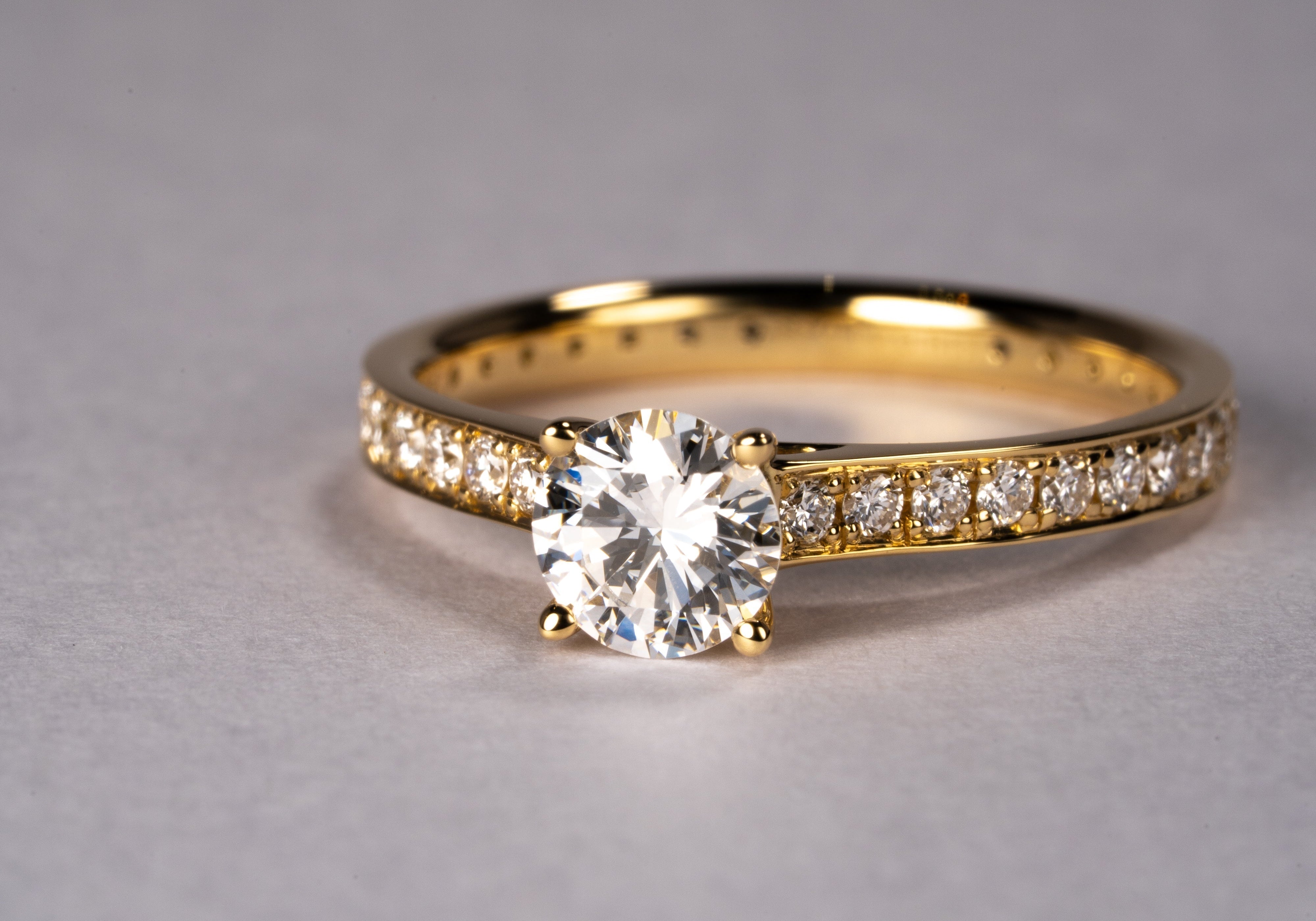 リフォーム後のダイヤモンドリング