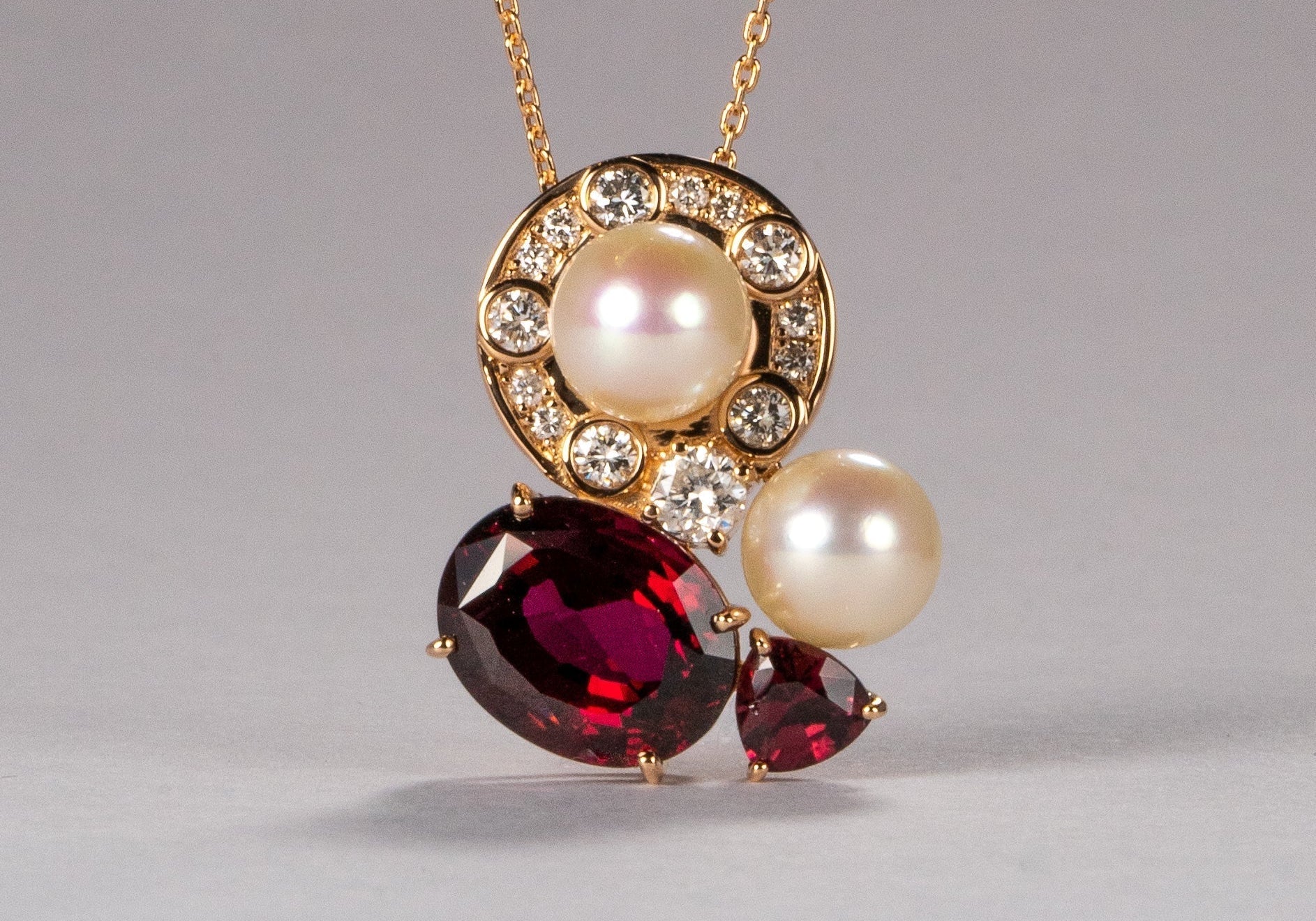 リフォーム後のガーネット、パールネックレス