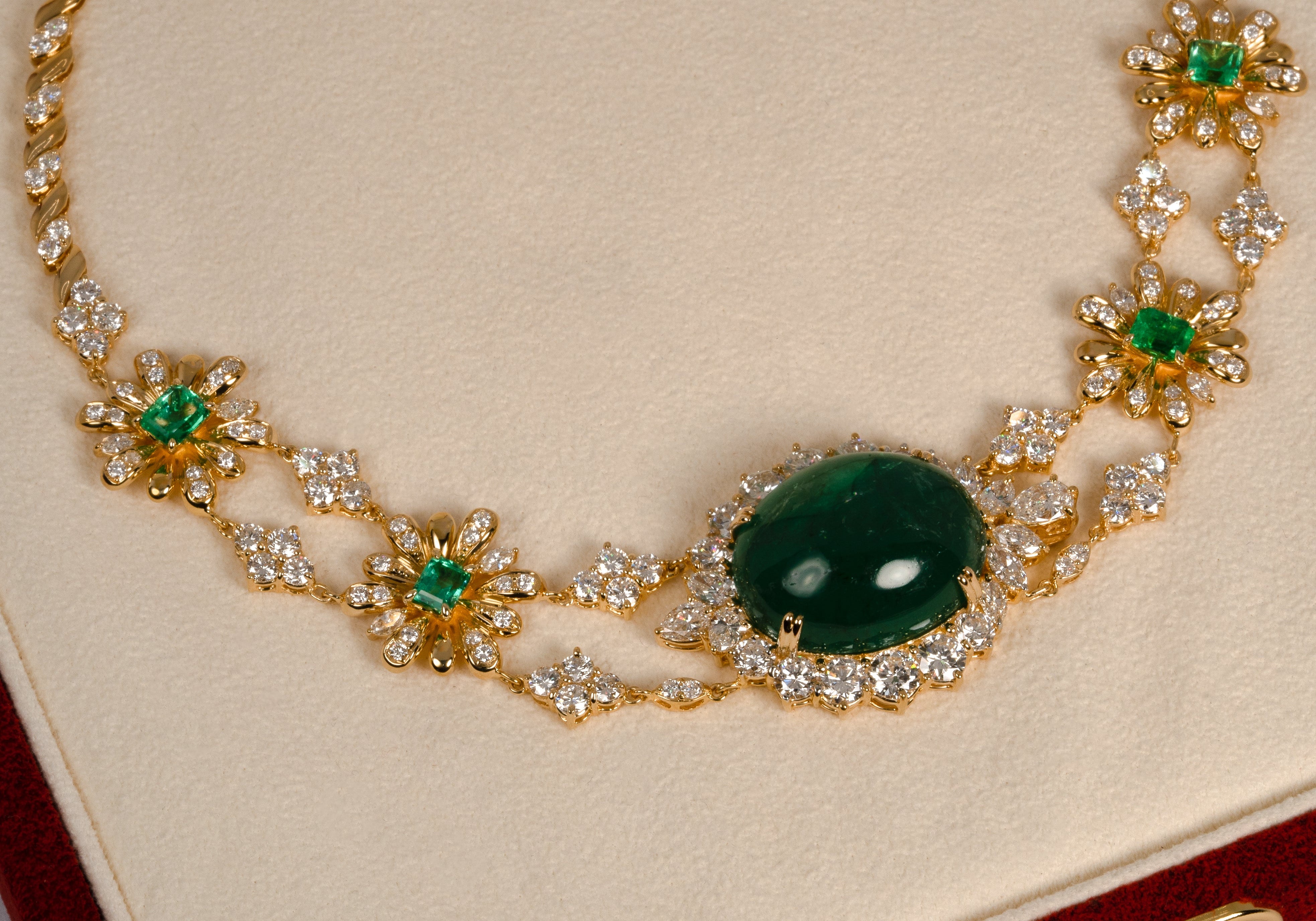 リフォーム後のエメラルドのネックレス