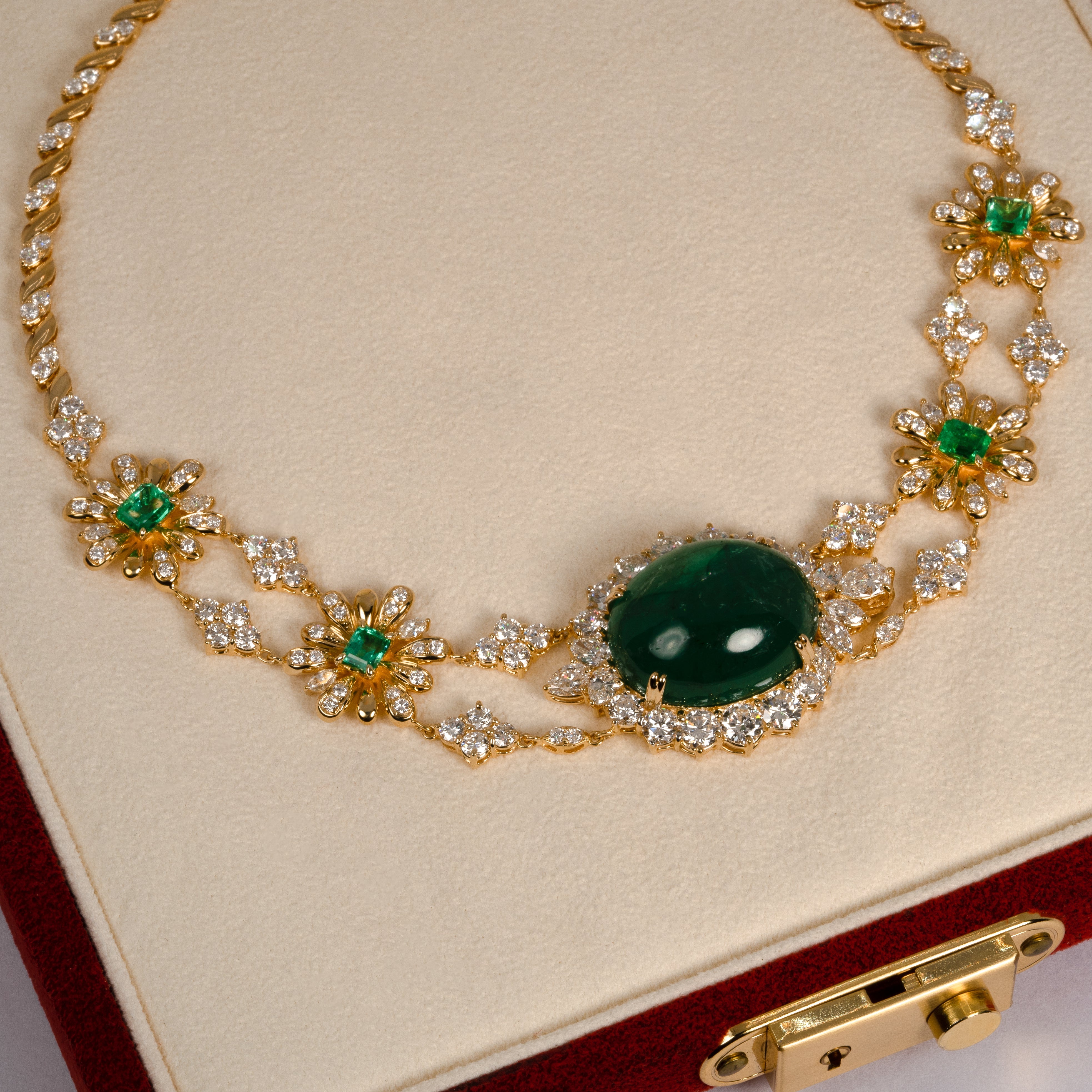 リフォーム後のエメラルドのネックレス