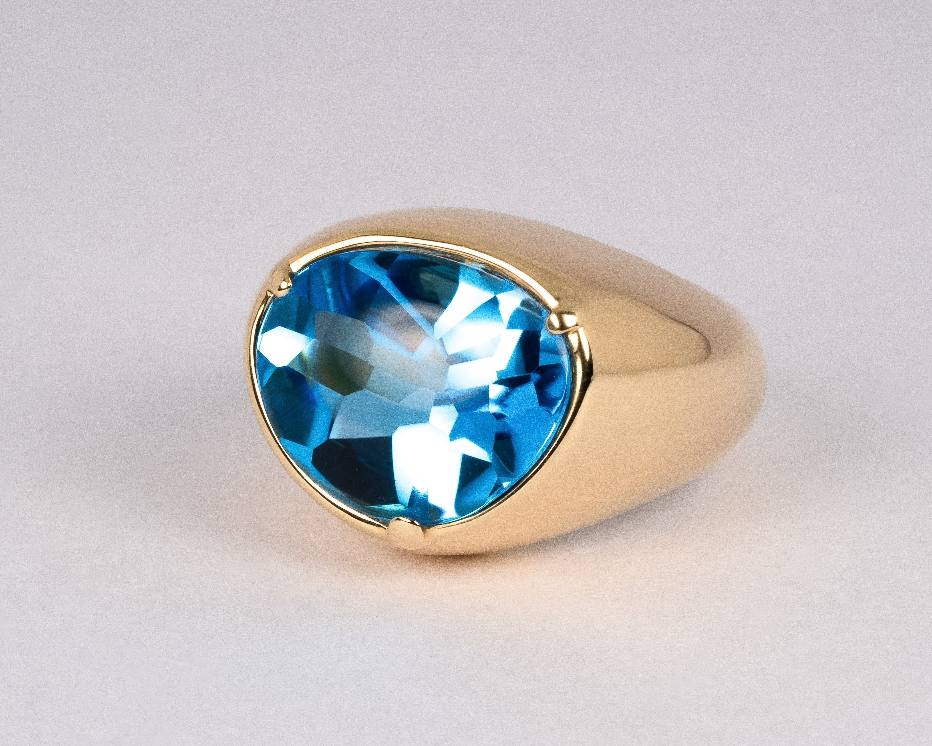 ブルートパーズのリング