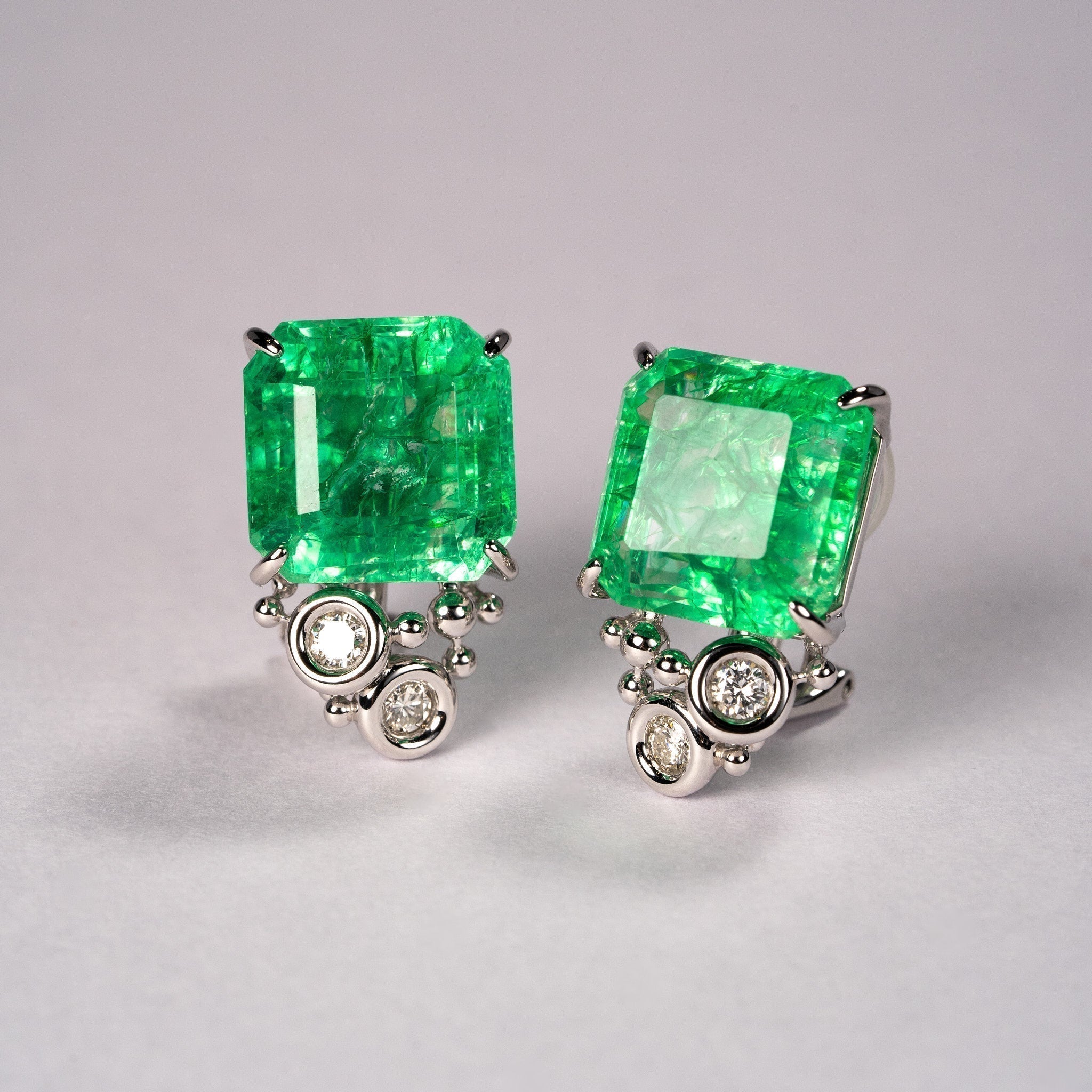 オーダー後の緑色石イヤリング