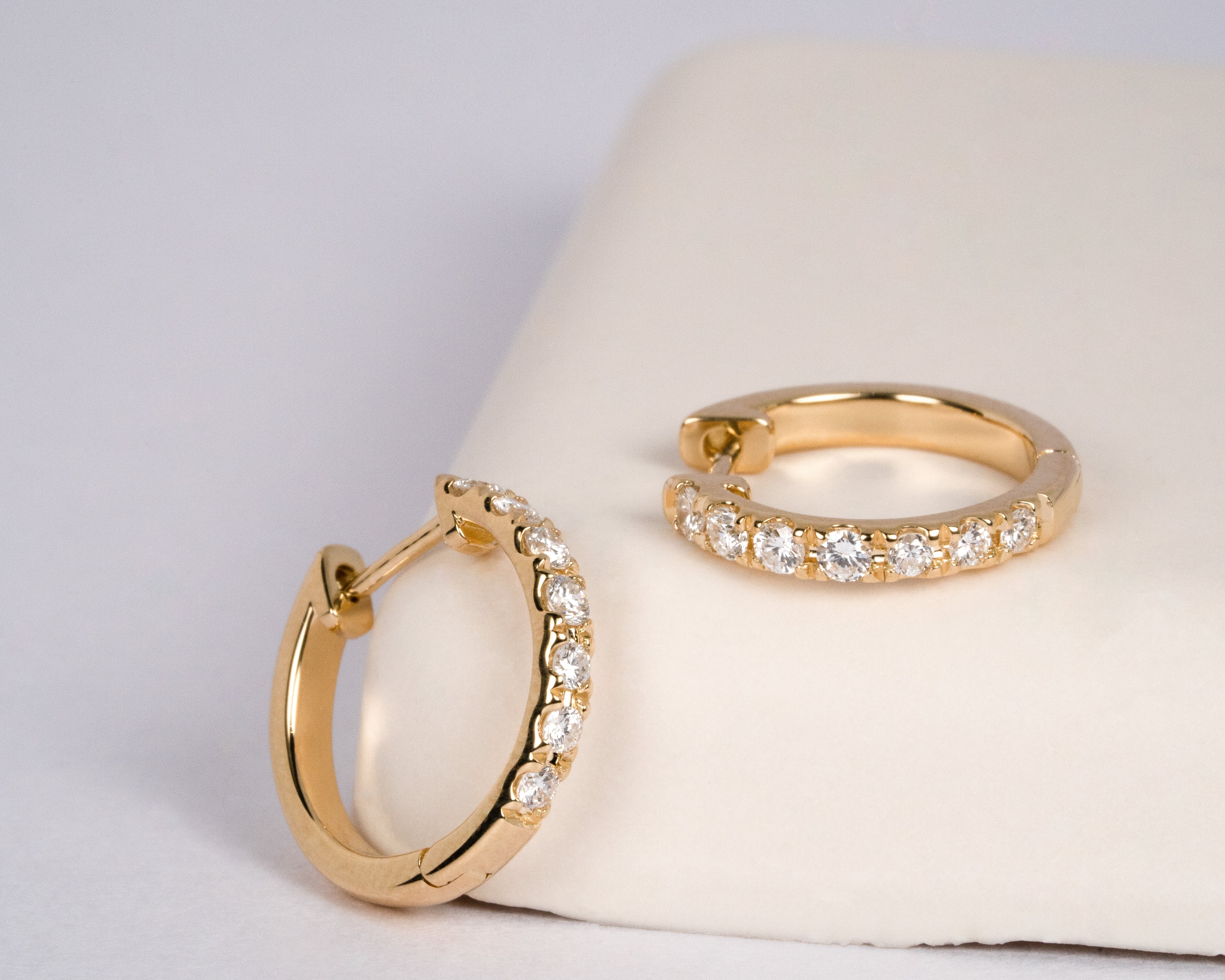 リフォーム後のダイヤモンドのフープピアス