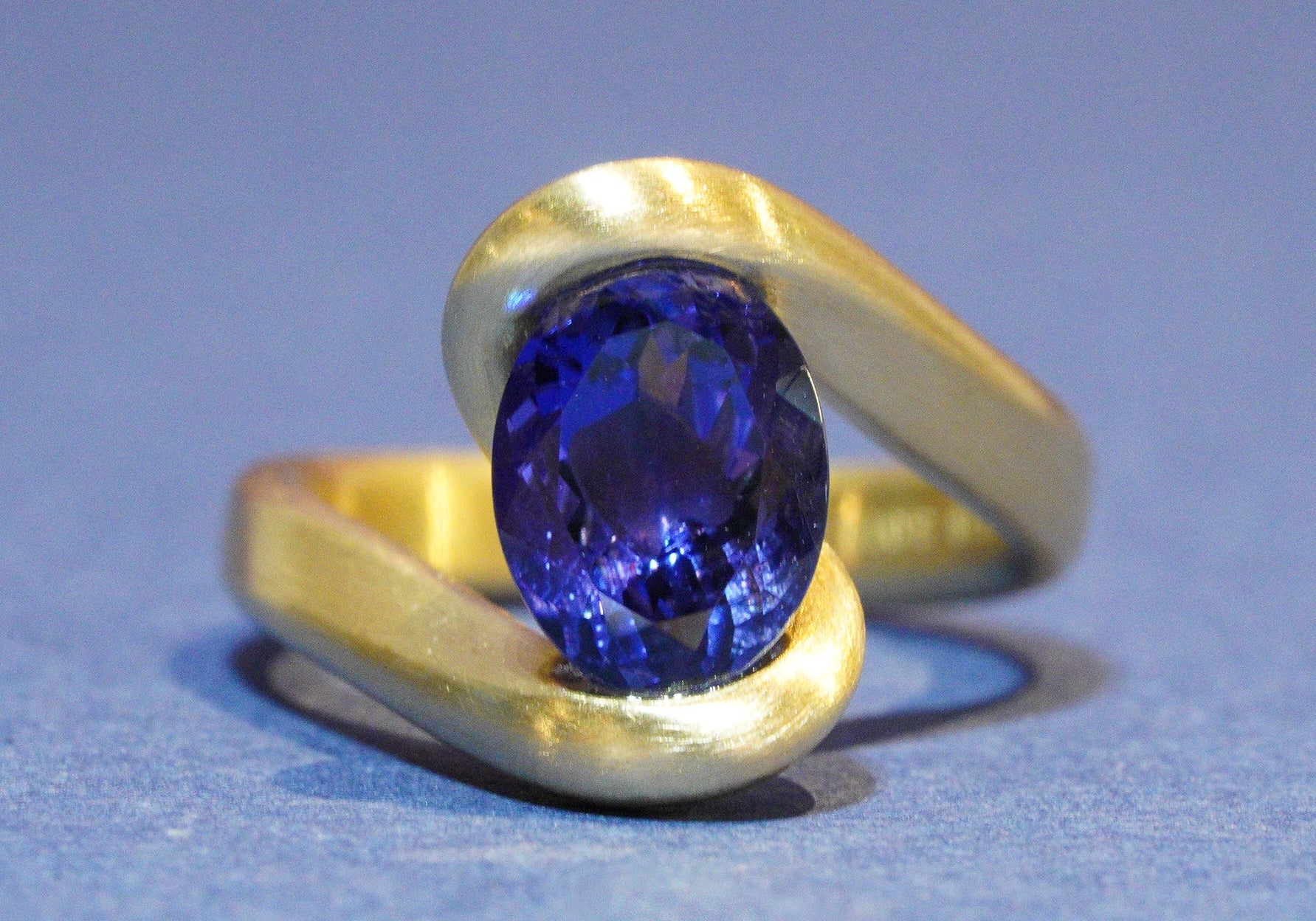 【オーダー】タンザナイトが繋ぐ一筋の光