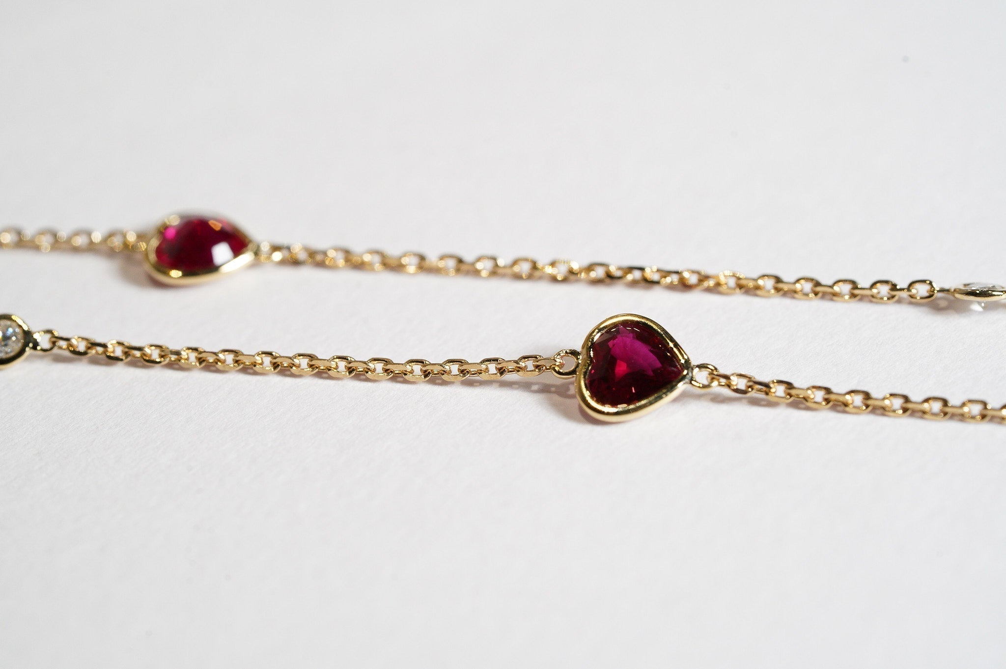 オーダー後のルビー、ダイヤモンドステーションネックレス