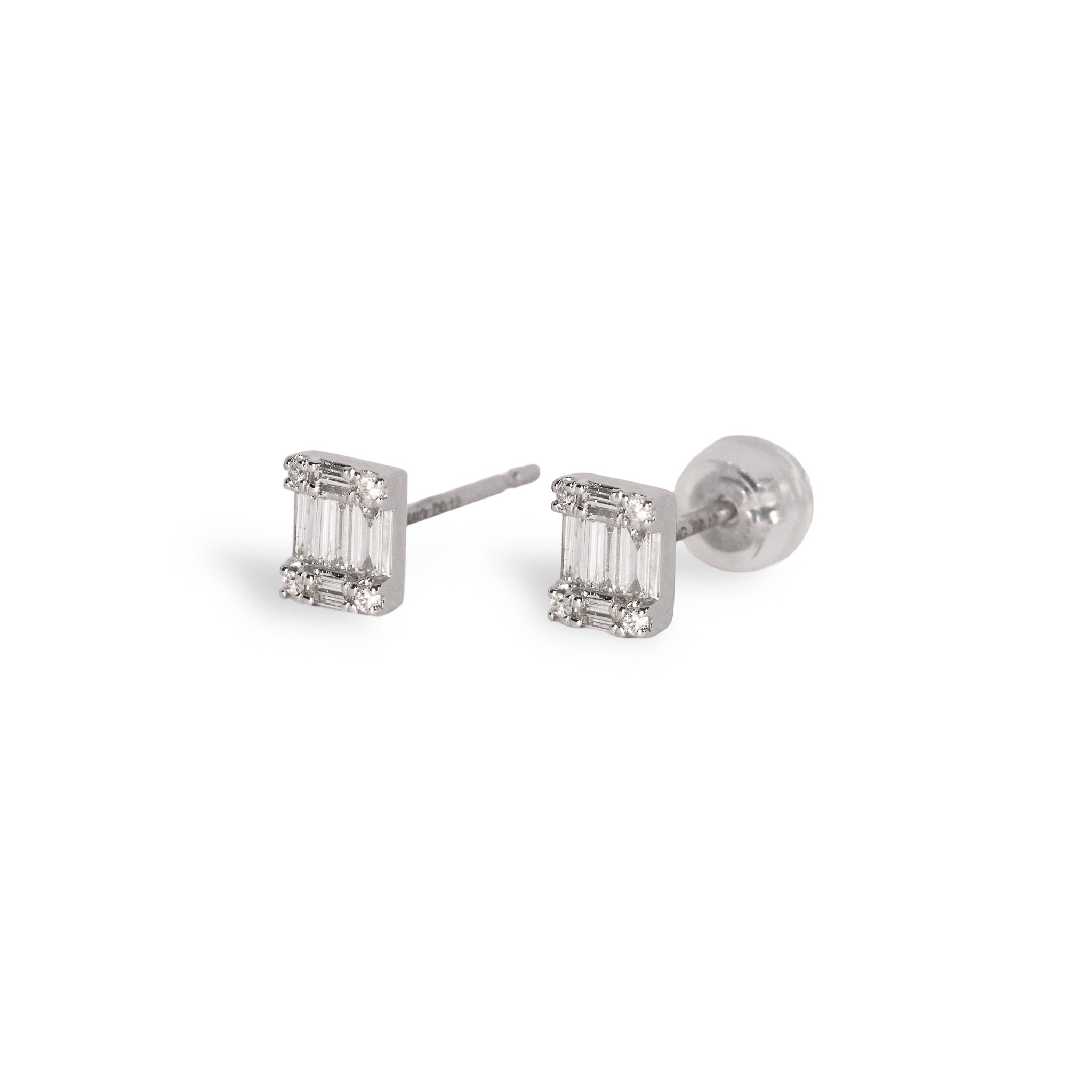 440 Basic ダイヤモンド ピアス バゲット K18ホワイトゴールド 全体
