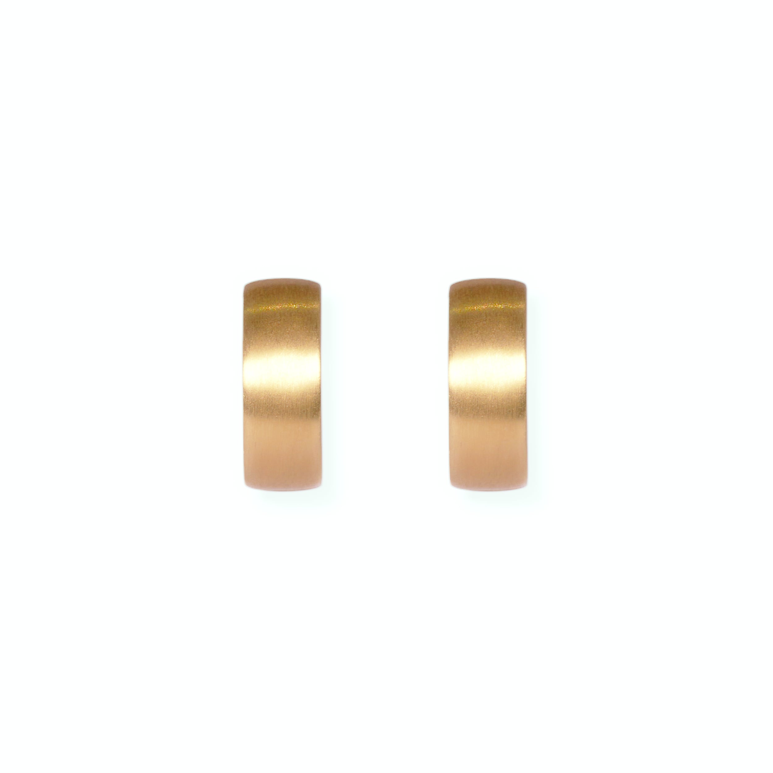 440 Basic ヘアライン フープピアス 14-5.2 K18イエローゴールド アップ