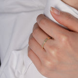 440 Basic Happy リング 9月 サファイア 着用 全体
