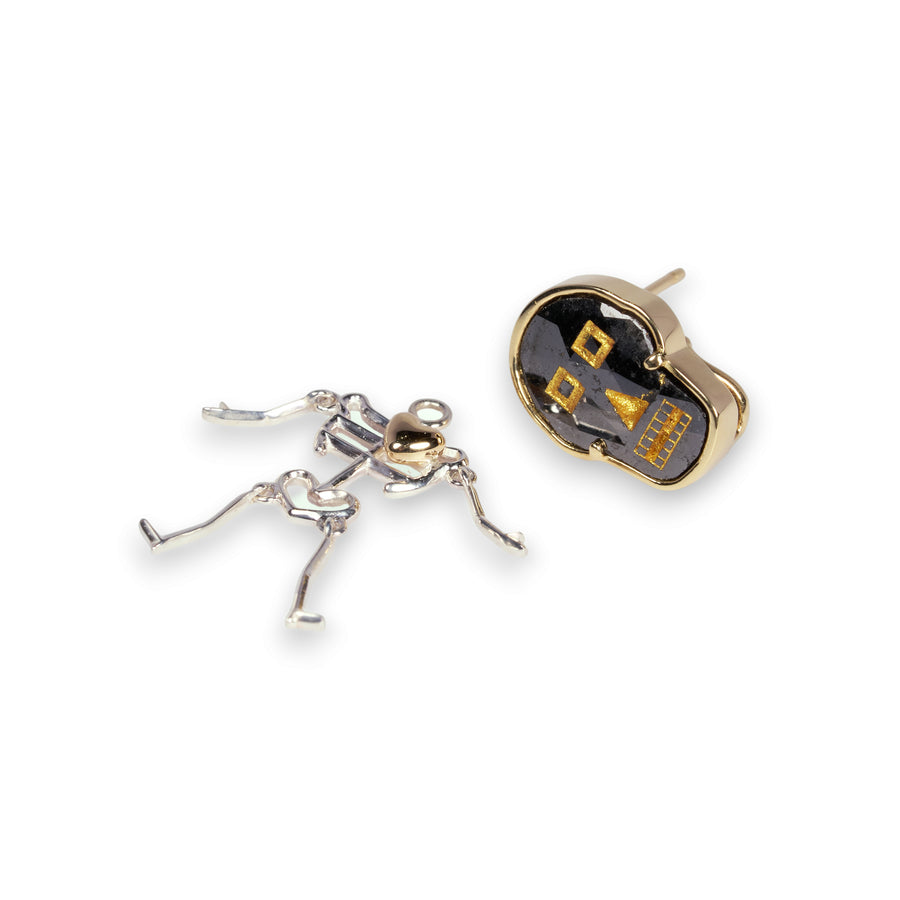【 ハロウィン限定 】2way ブラックダイヤモンド スカルピアス（ストイック）