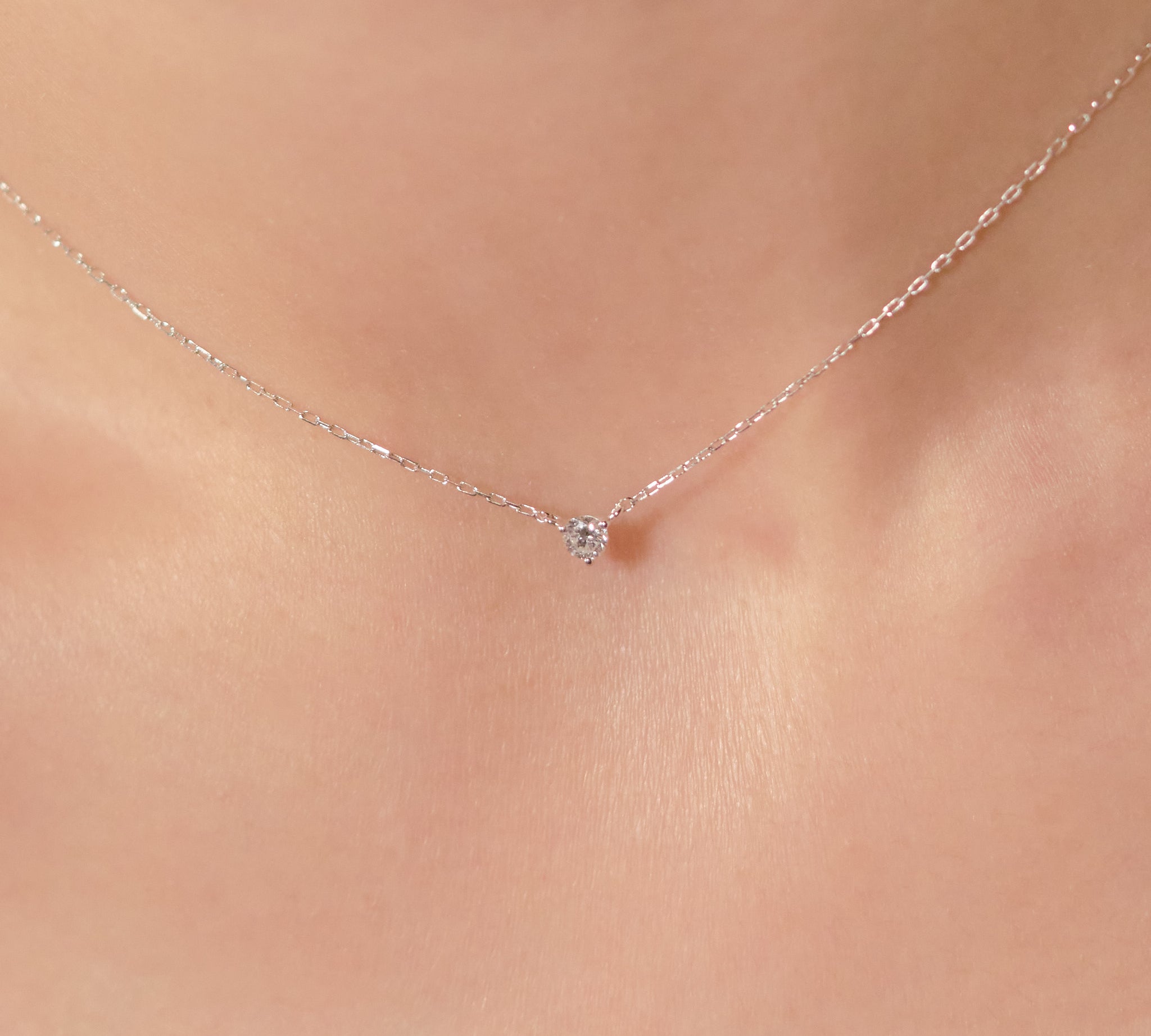 ダイヤモンド ネックレス 0.130ct 着用イメージ 首元