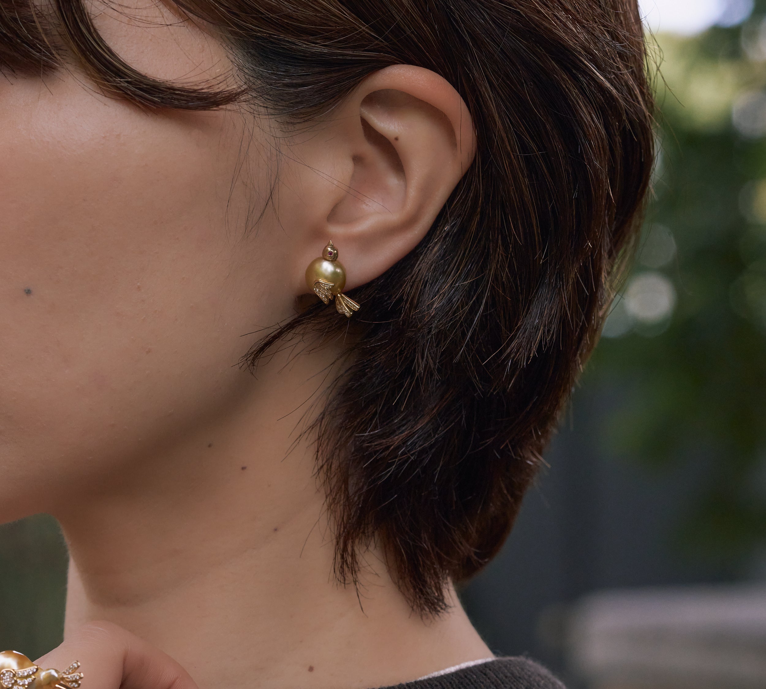 Murmur 南洋バロックパール シングルピアス 着用イメージ