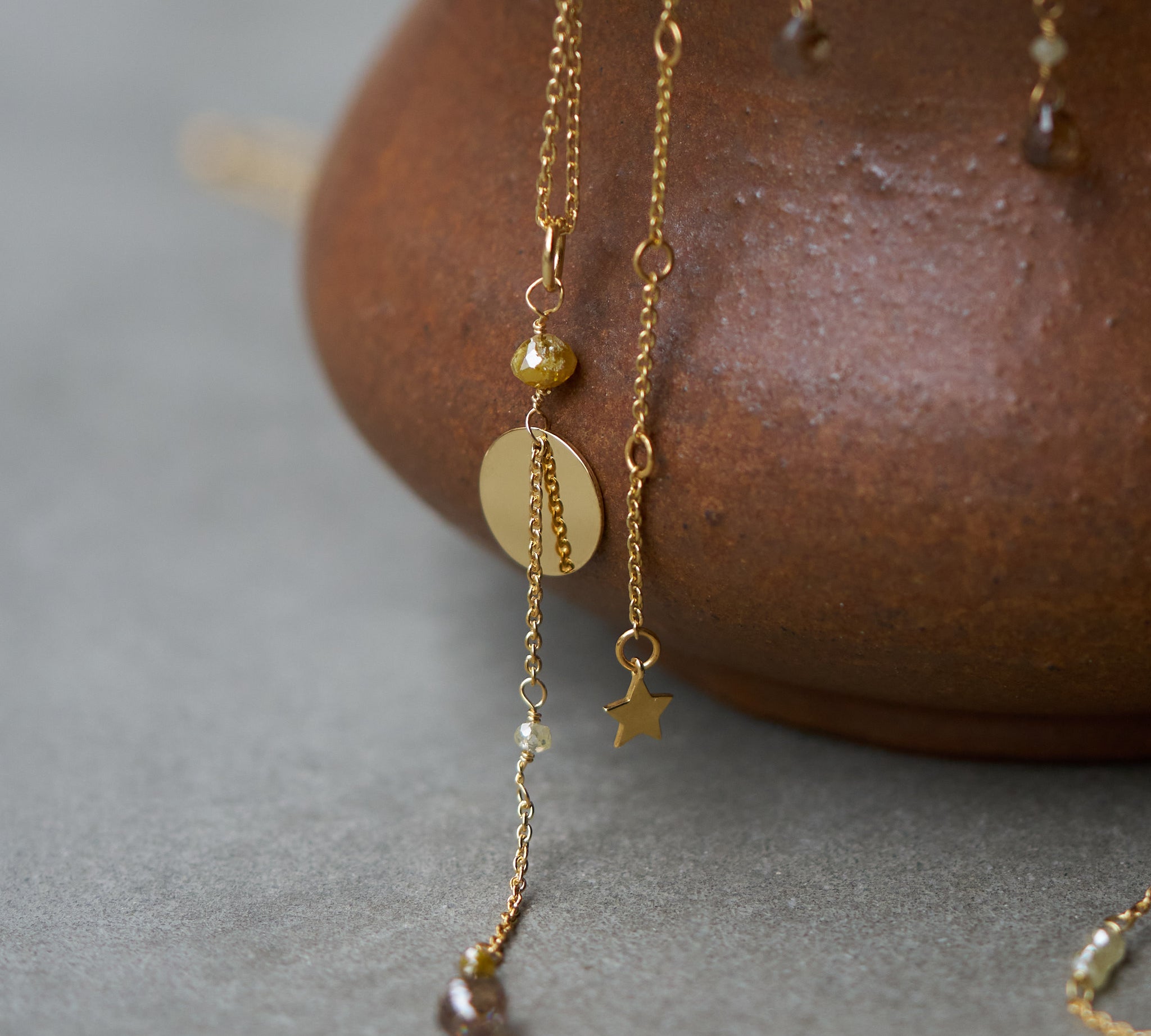 ParVert ラフ ブリオレット ダイヤモンド ネックレス スタイリング