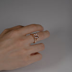 モルガナイト リング 3.24ct 着用 横