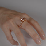 モルガナイト リング 3.24ct 着用 全体