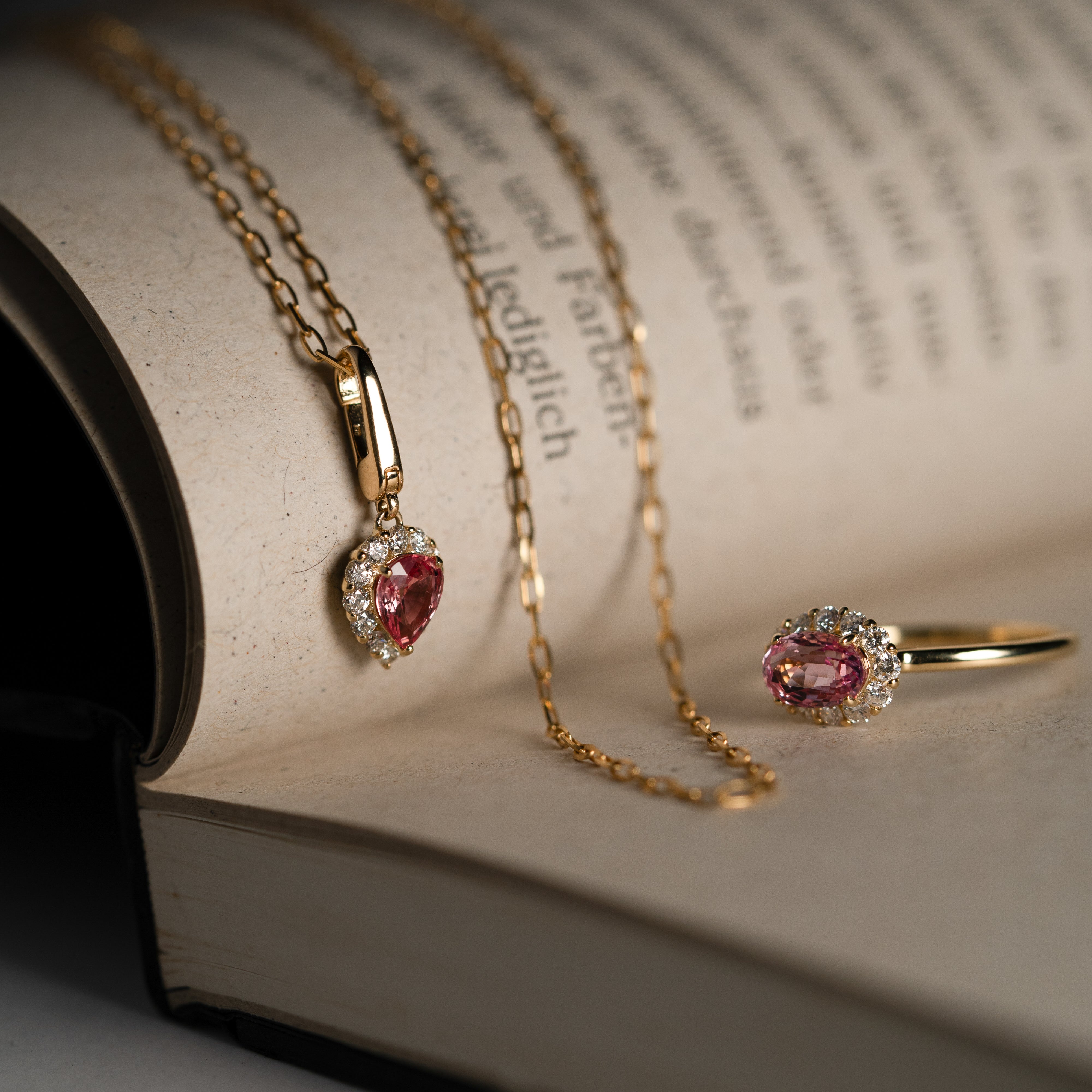 Tutu パパラチアサファイア リング 1.02ct スタイリング