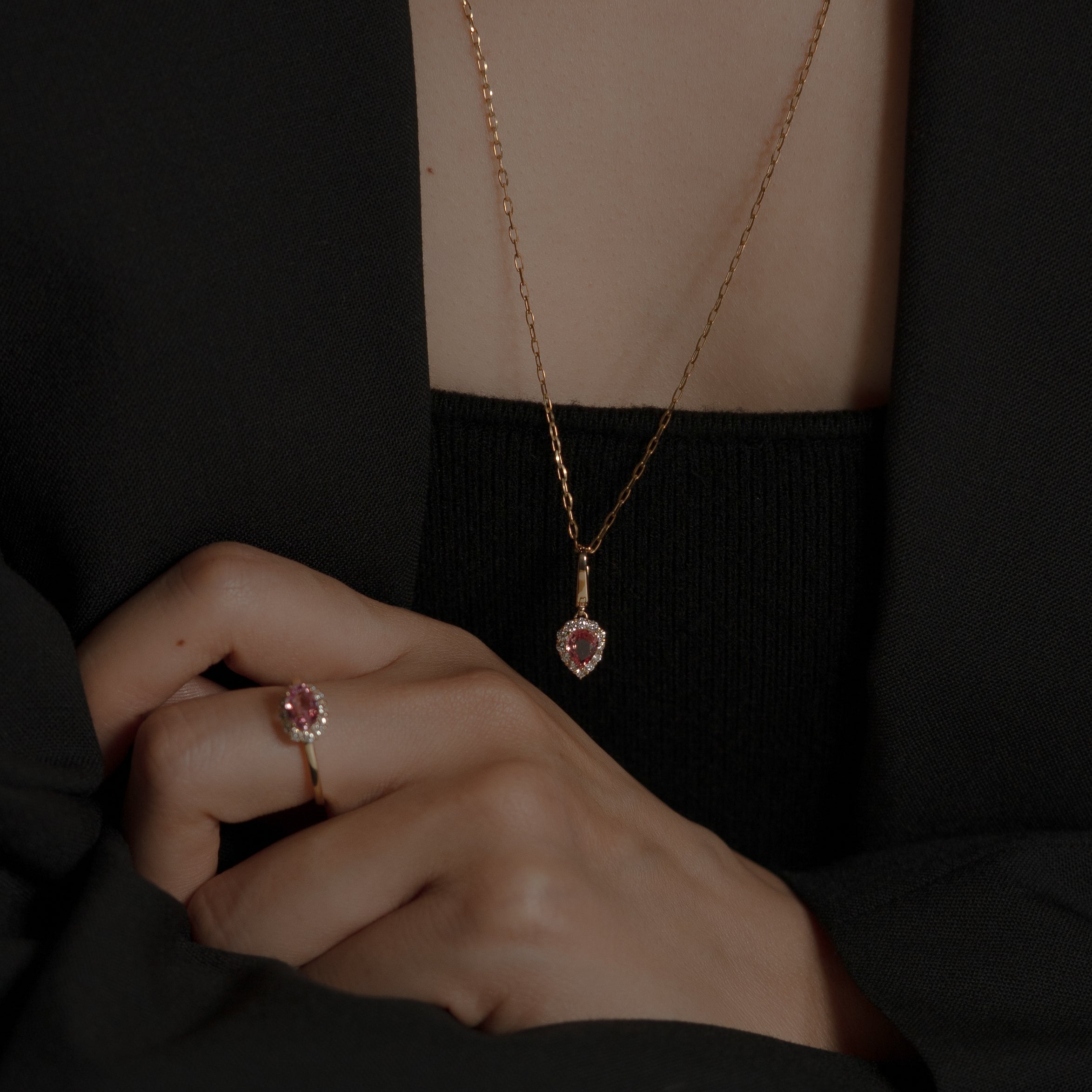 Tutu パパラチアサファイア リング 1.02ct スタイリング2