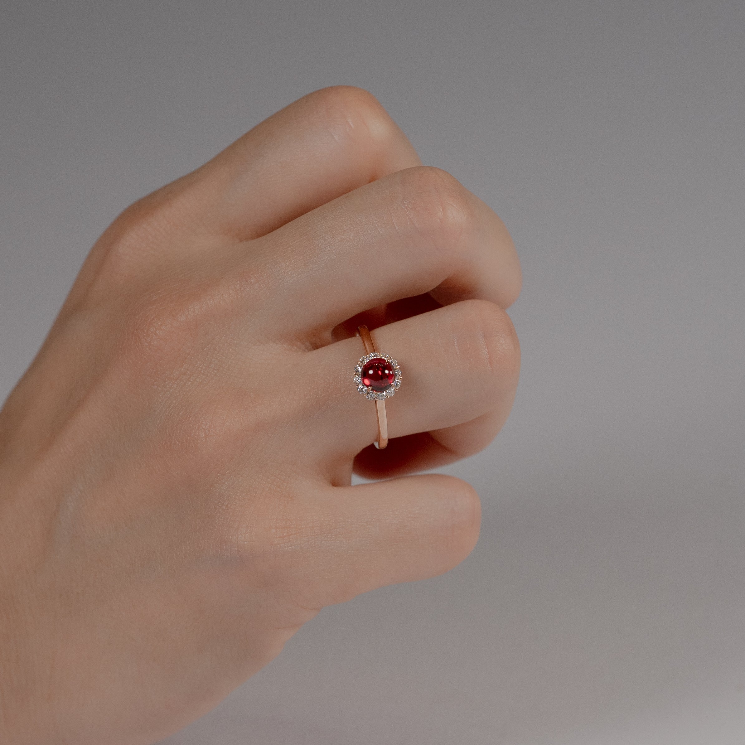 Tutu ルビー リング 1.02ct 着用イメージ