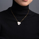 Clair - 白珊瑚、ピンクサファイア ネックレス（Large）